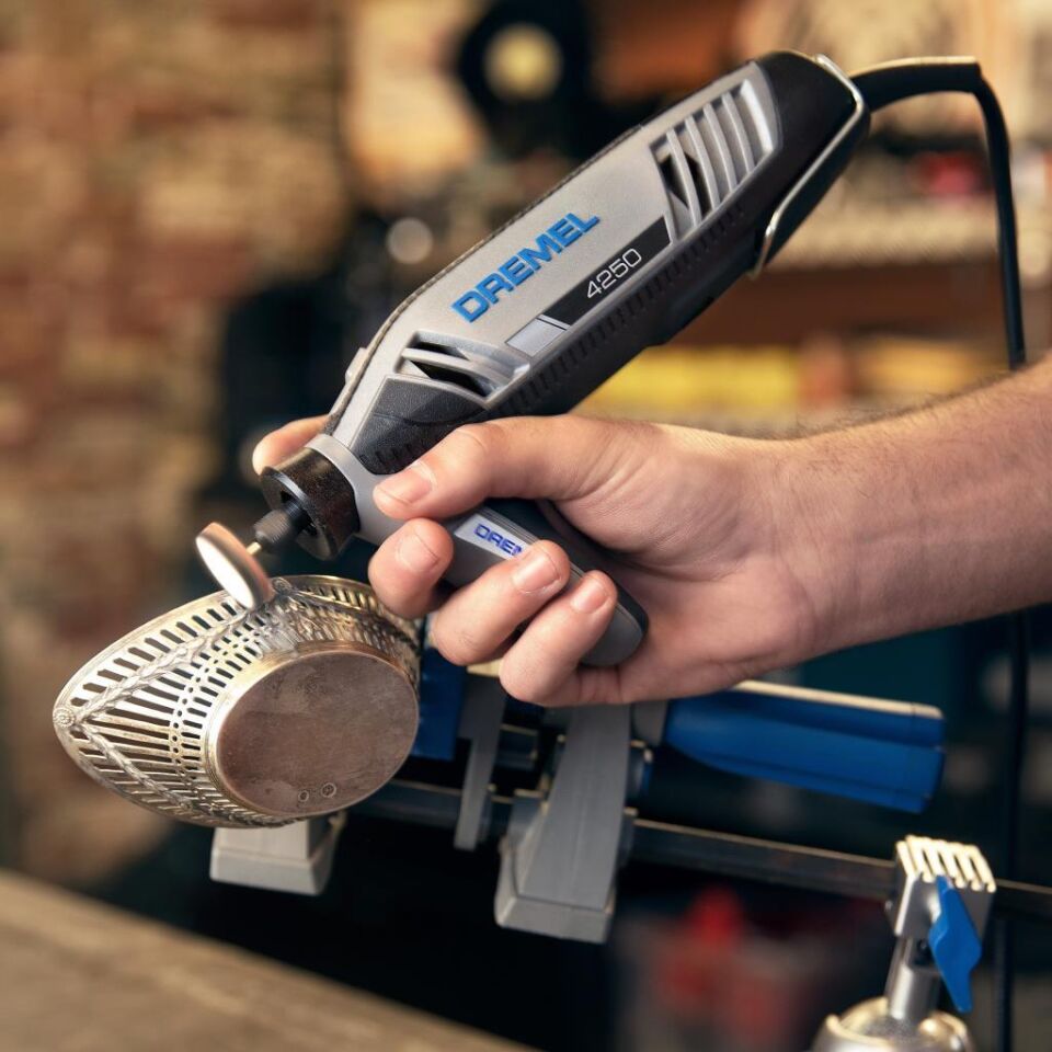 Dremel 4250 6/128 Gravür Taşlama El Motoru 128 Aksesuarlı 175 Watt F0134250JK