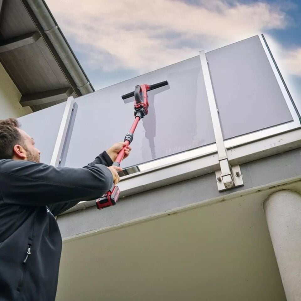 Einhell BRILLIANTO Akülü Teleskobik Uzatmalı Cam Temizleme Makinesi 1x2,5Ah 3437100