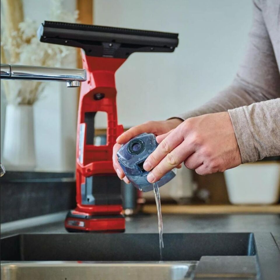 Einhell BRILLIANTO Akülü Teleskobik Uzatmalı Cam Temizleme Makinesi 1x2,5Ah 3437100